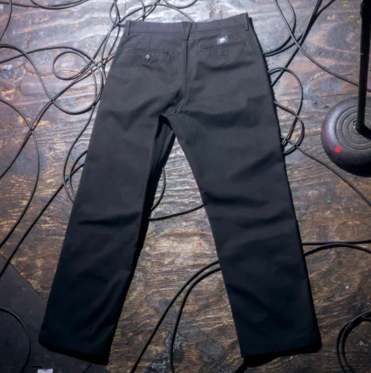 Authentic Chino Loose Pant* | Black