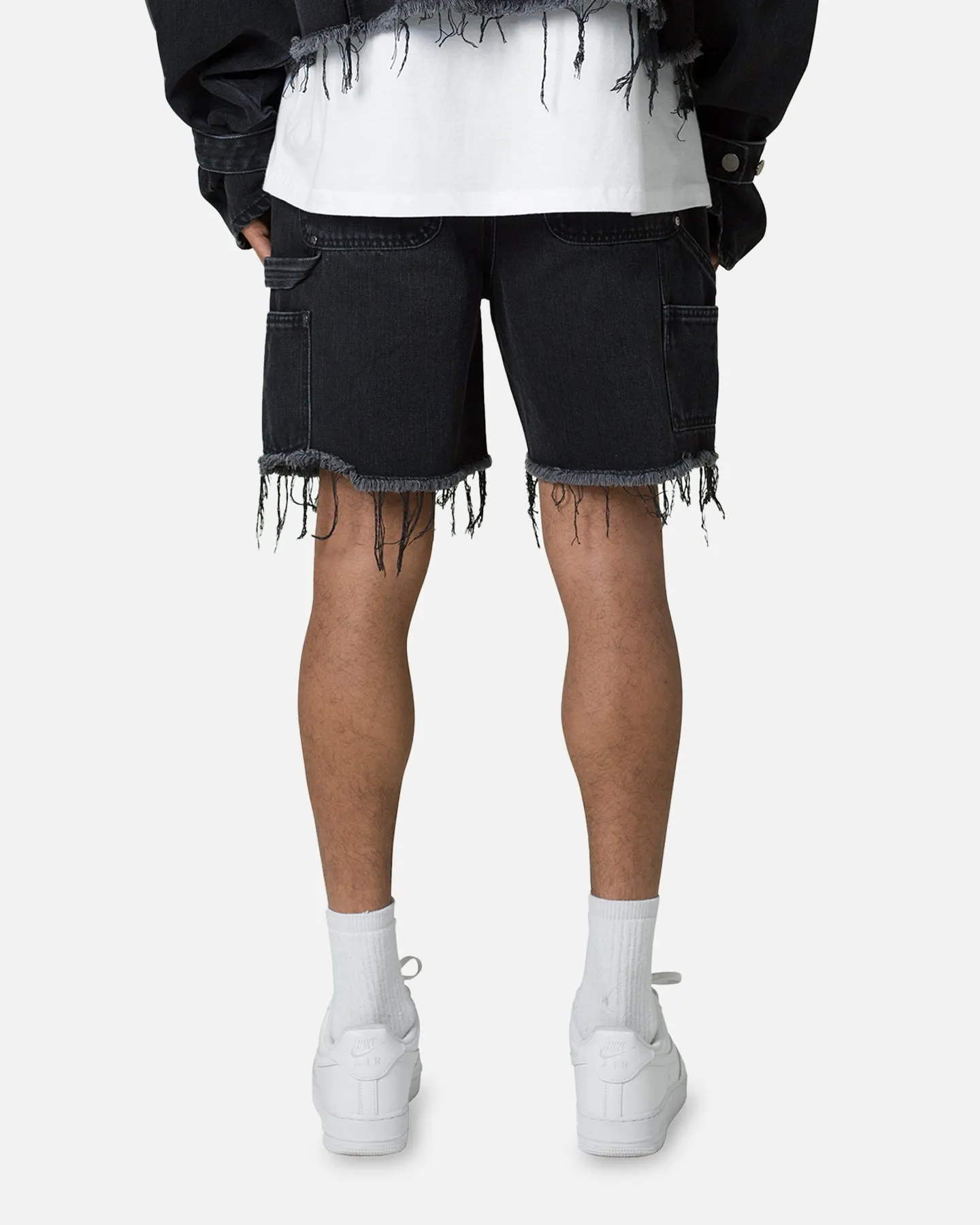 FRAYED DENIM SHORTS