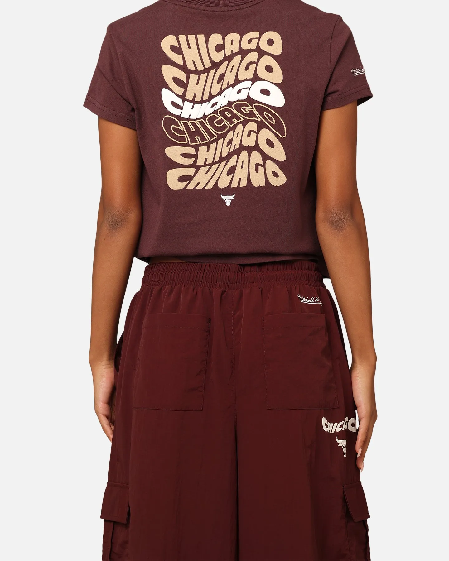 Mitchell & Ness Women's Chicago Bulls Wavey Text Cargo Pants Fudge